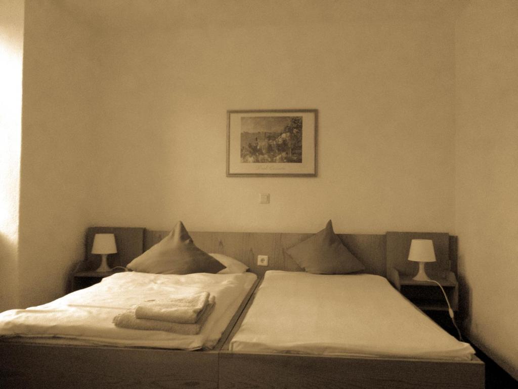 Hotel Altes Bierhaus Arzbach Habitación foto